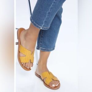Wild Diva- Yellow Summer Sandals In Size
8.5
